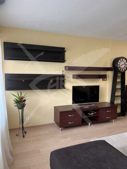 Дава се под наем Двустаен апартамент в София, Студентски град - 77 кв.м за 600 € - Снимка #1