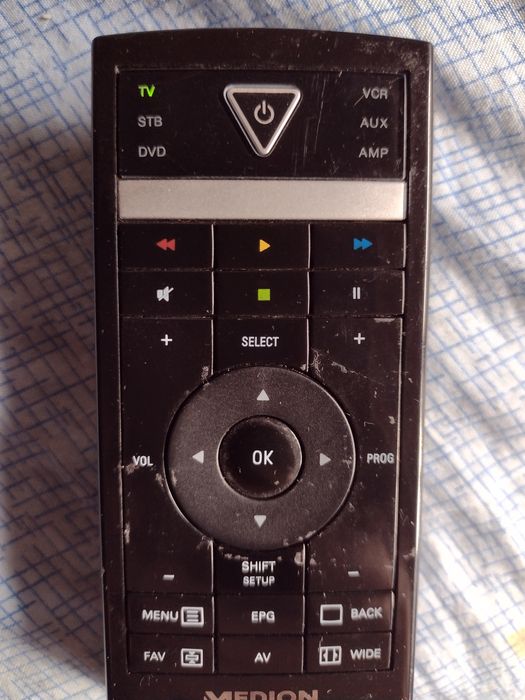 Универсално дистанционно  за всички модели телевизори, домашно кино