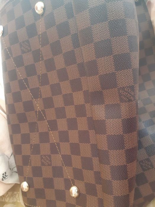 Louis Vuitton чанта