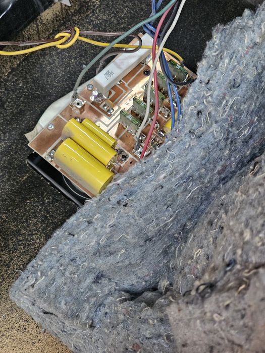 Пассивные колонки ELECTRO-VOICE T252+