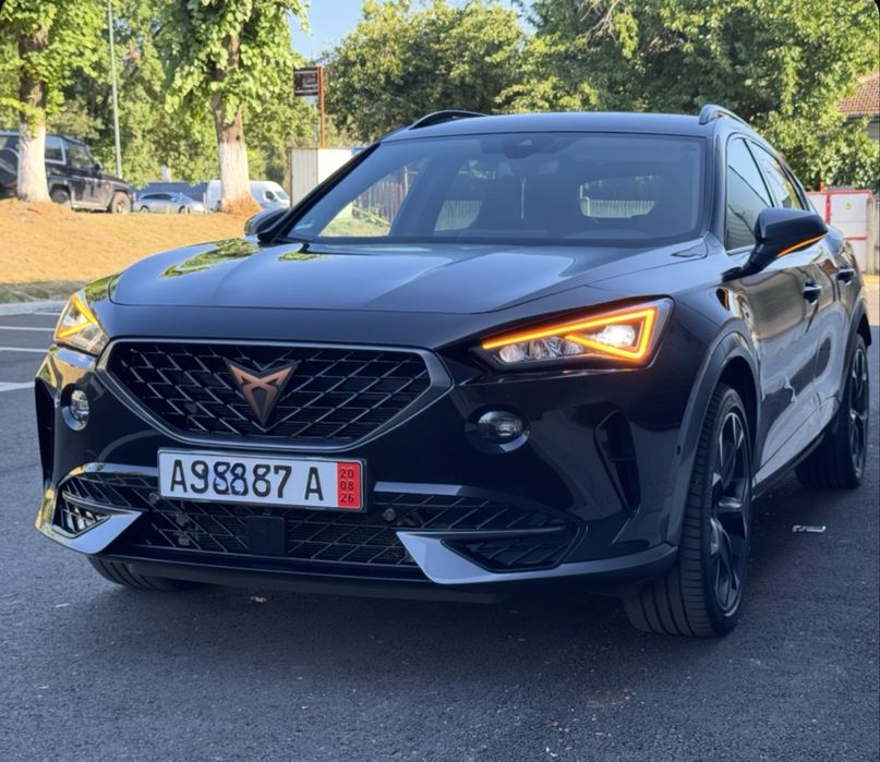 Cupra FormentorI VZ 1.4 E-Hybrid 245 cp 2023 Full Assist Keyless