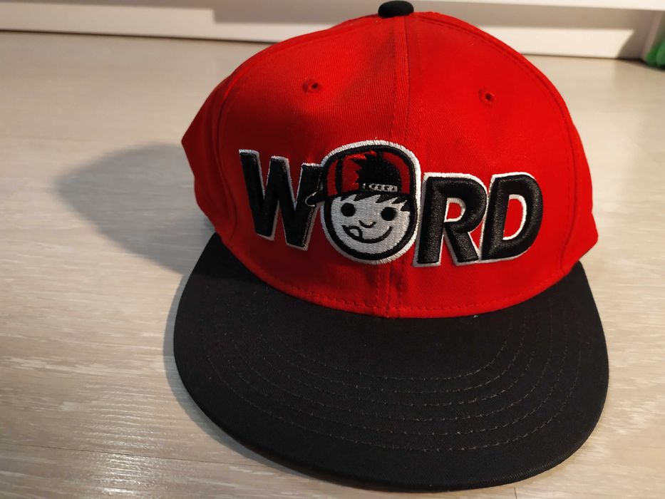 Чисто нова шапка Neff