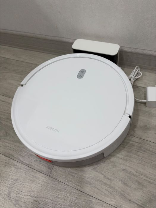 Робот-пылесос Xiaomi Robot Vacuum E10