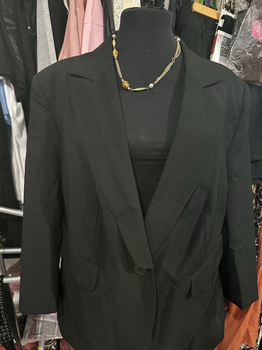 Costum negru elegant