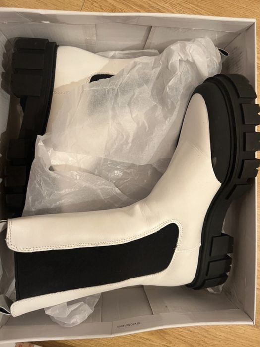 Ghete albe, mărimea 40