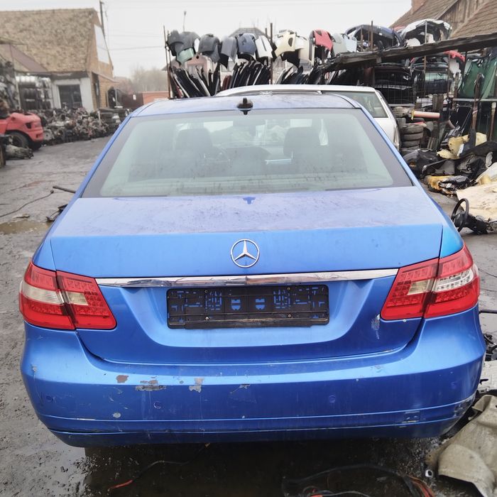 Bara spate Mercedes E-Class w212 an 2009-2013 Sedan