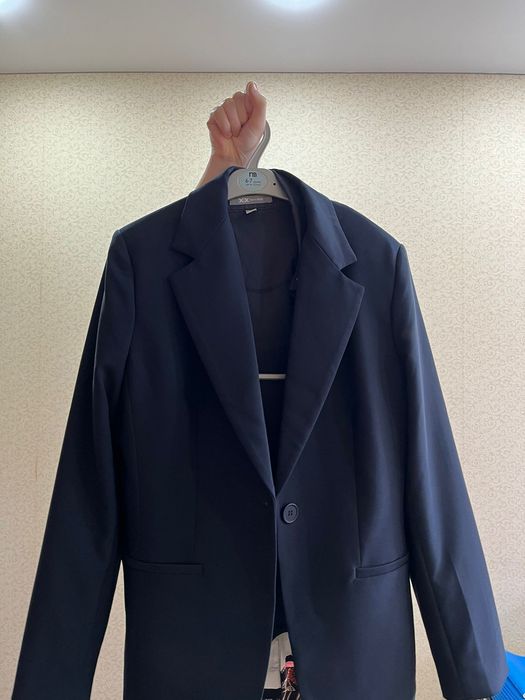 .Двойка пиджак и брюки размер 44 для девушек