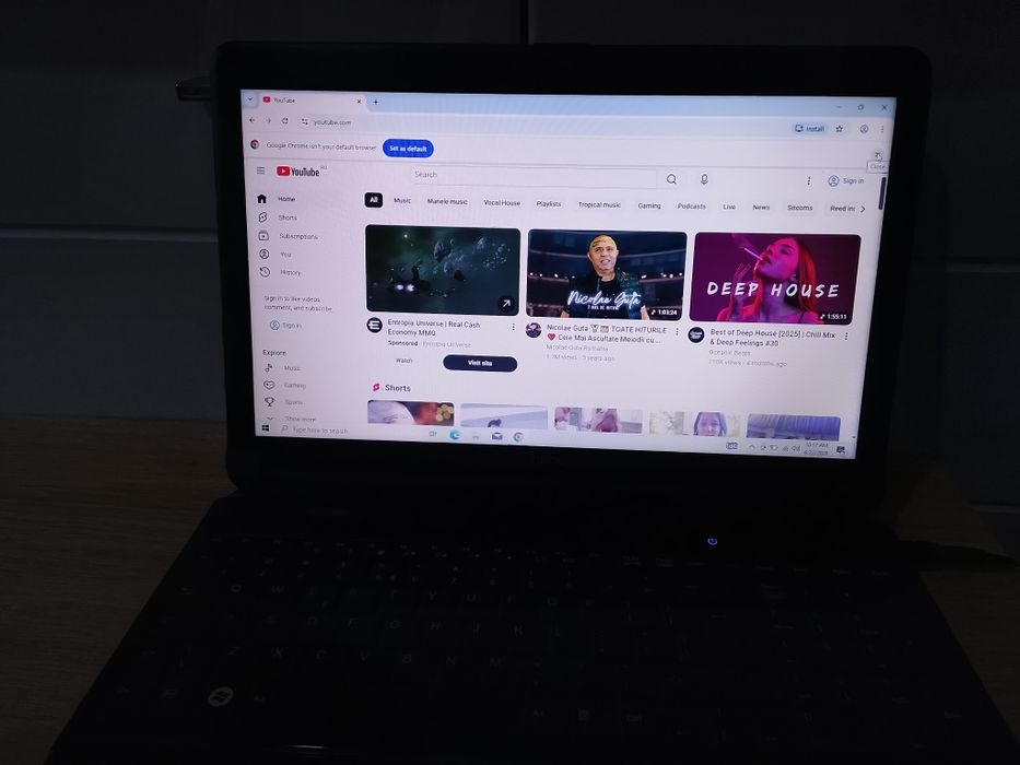 Vind leptop Fujitsu Siemens i5
