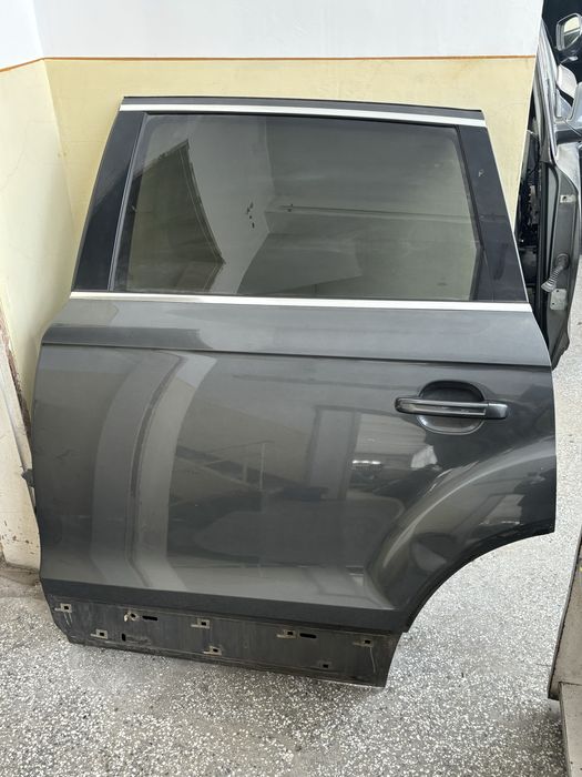 Audi Q7 4l врати