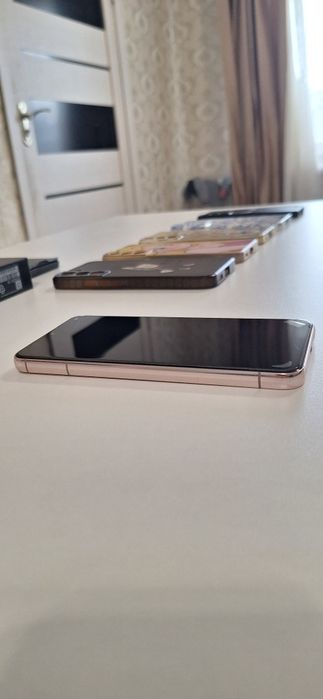 Самсунг s 22  розовый