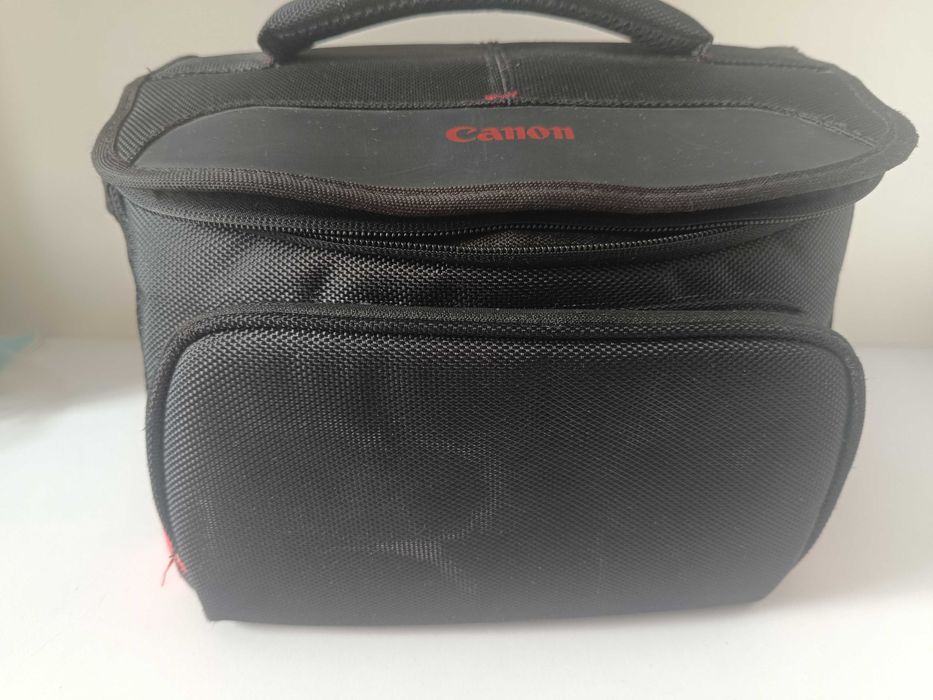 Canon 650d srochno sotiladi