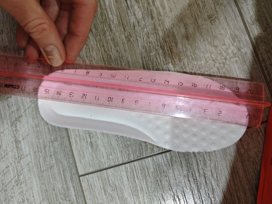 Кроссовки для девочки