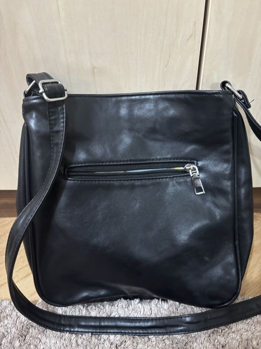 Дамска чанта през рамо