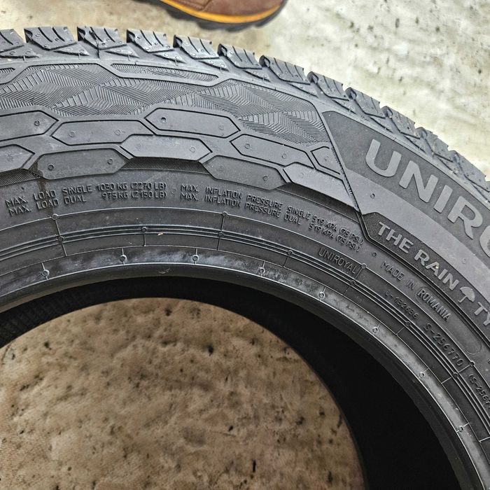 2 Нови зимни гуми 215/70R15C Uniroyal Snow Max 3 109/107R DOT3925