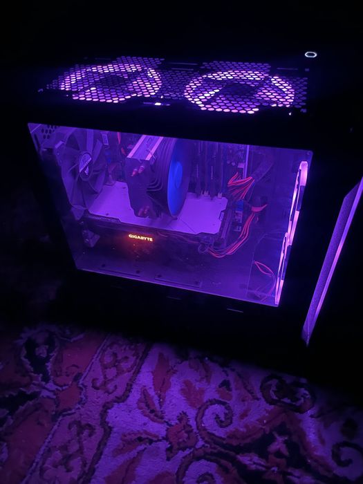 PC Desktop Stabil - Perfect pentru Utilizare Zilnica