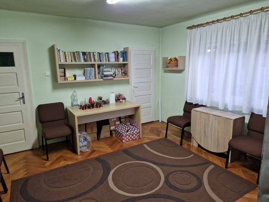 Pret nou.    Beius,Vanzare proprietate centru