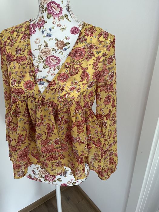 Bluza noua, marimea 36