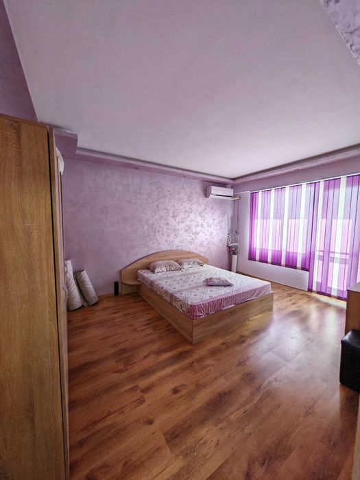 Дава се под наем Двустаен апартамент в Пазарджик, Запад - 64 кв.м за 55000 € - Снимка #2