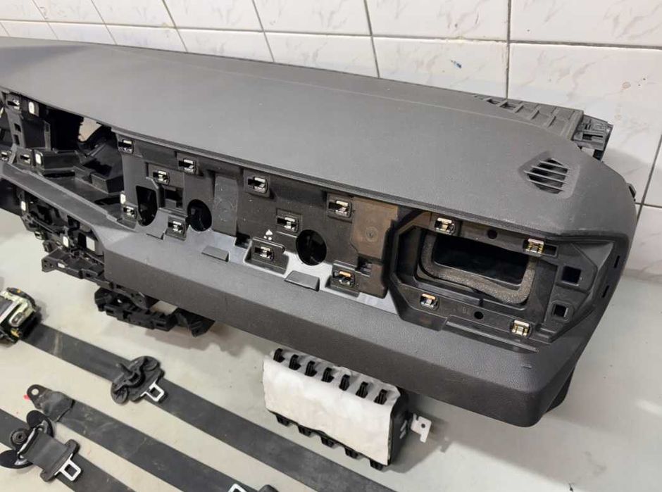 Dacia Duster fab 2025 - kit airbag volan pasager - set centuri de siguranta