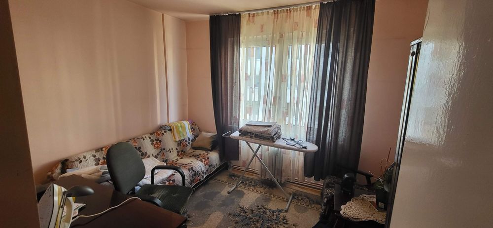 Apartament 3 camere in Reghin, Rodnei, etaj 2