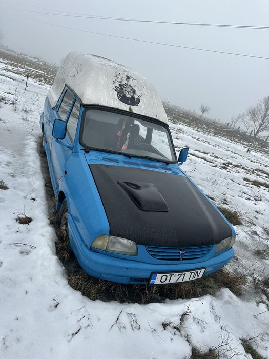 Dezmembrez  auto din poza