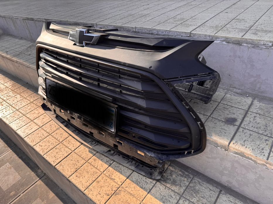 Облицовка Tracker 2 redline. Tracker 2 redline oblisovka