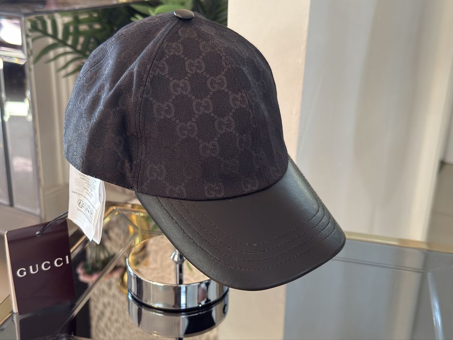 Sapca Gucci model deosebit cu detalii piele