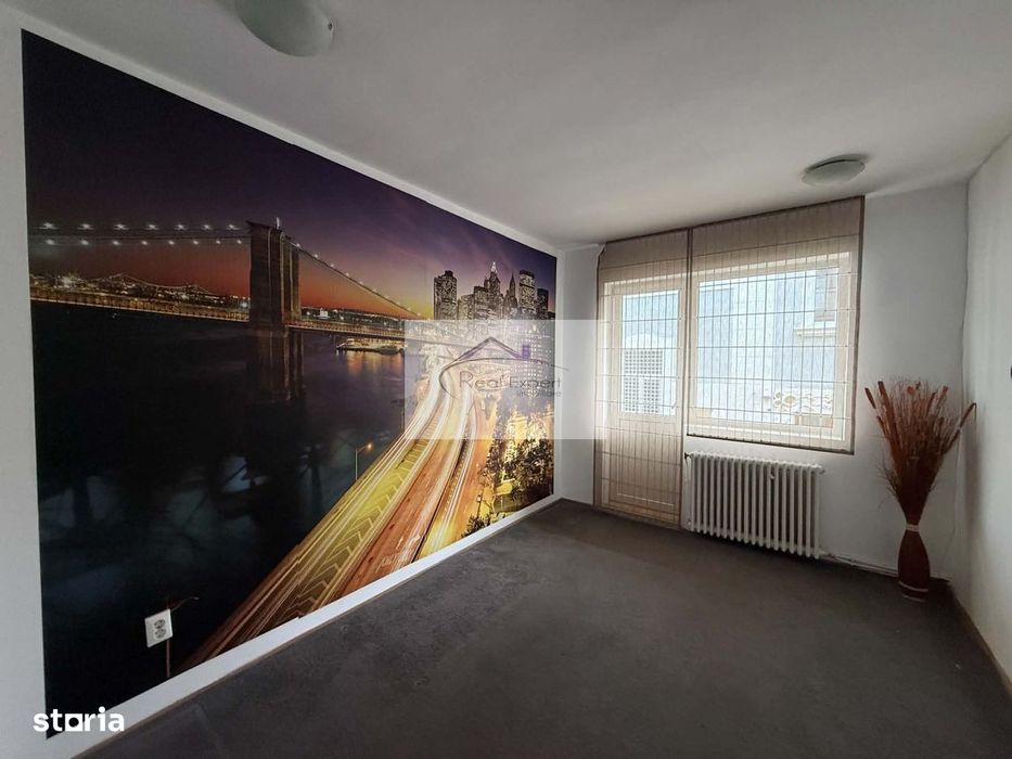 Apartament 4 camere-Piata Cipariu pentru birou sau locuit