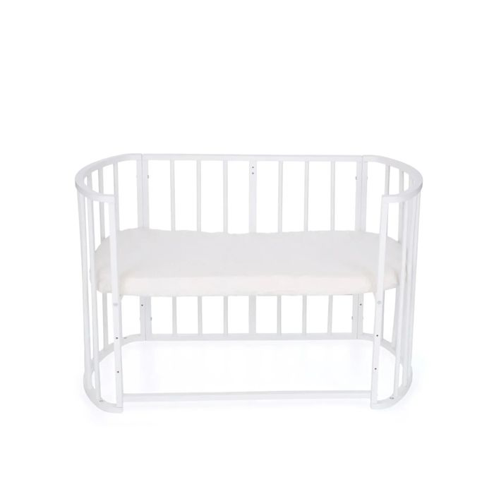 Кръгла дървена кошара на колелца с асансьор