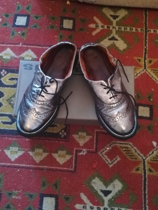 Продам кожаные ботинки