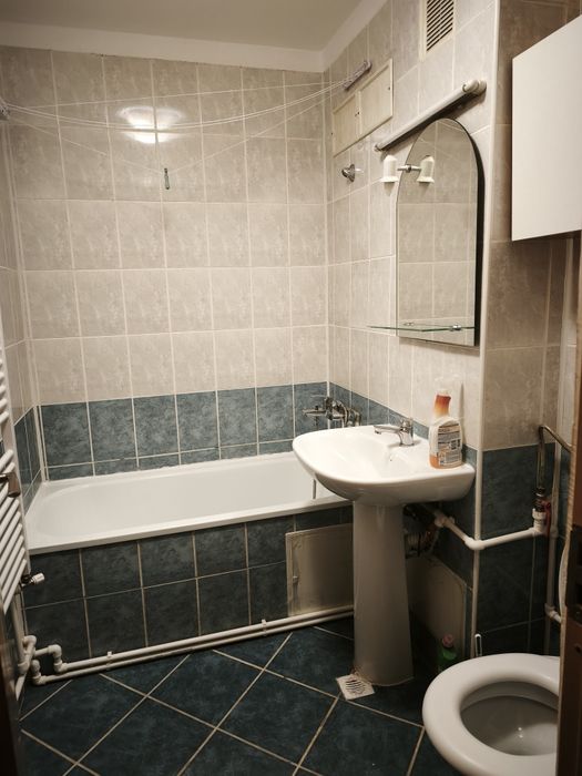 Dau in chirie apartament 2 camere Calea București