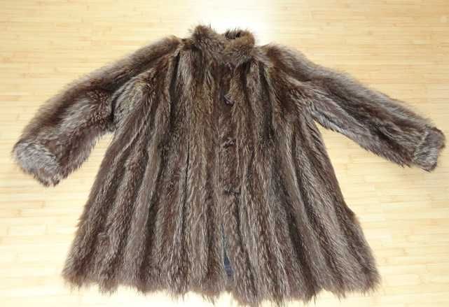 Mantou deosebit din blana naturala de enot marimea  XL