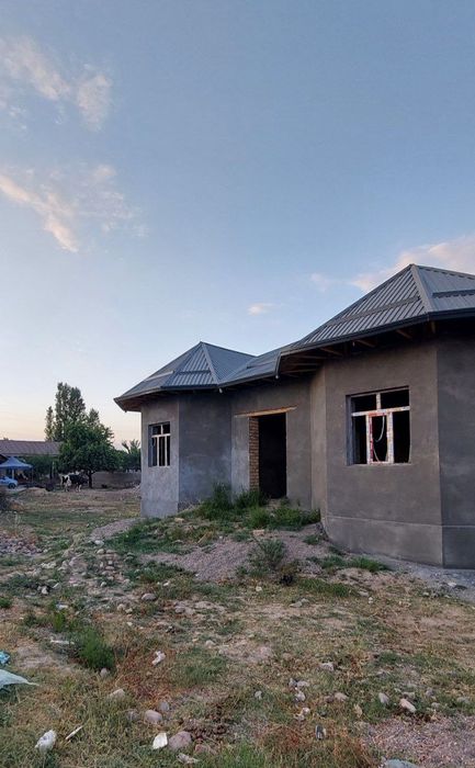 Yer hovli srochna sotiladi