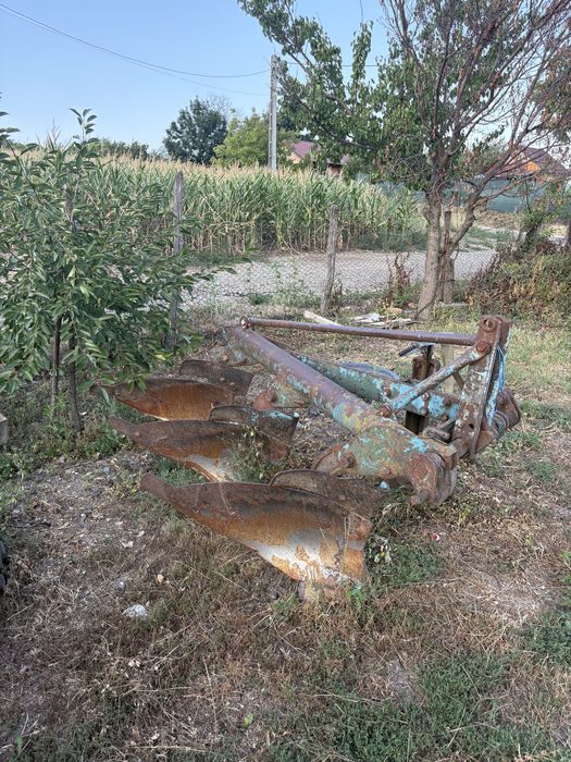 Utb 650 tractor romanesc 65 cp