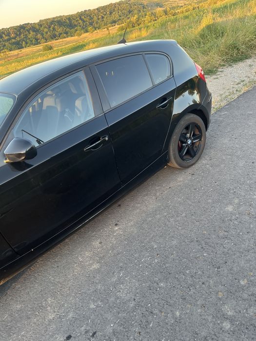 Vand bmw seria 1 an 2009