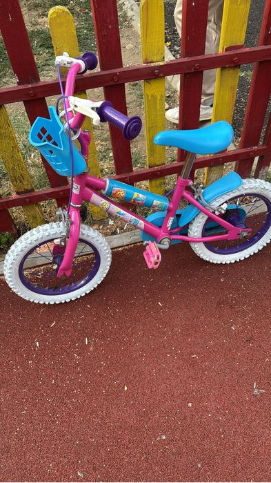 Bicicleta fetite 3-7 ani .