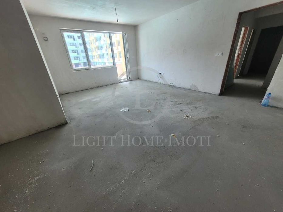 Продава се Тристаен апартамент в Пловдив, Кючук Париж - 110 кв.м за 890 €/кв.м - Снимка #2