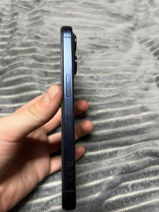 Продам Iphone 15 pro 256 gb