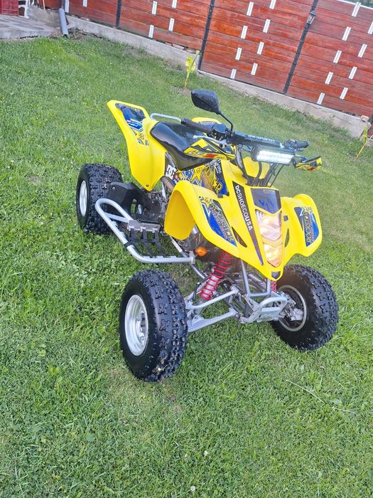 Vând suzuki ltz 400