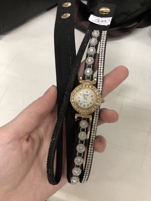 Часы-браслет