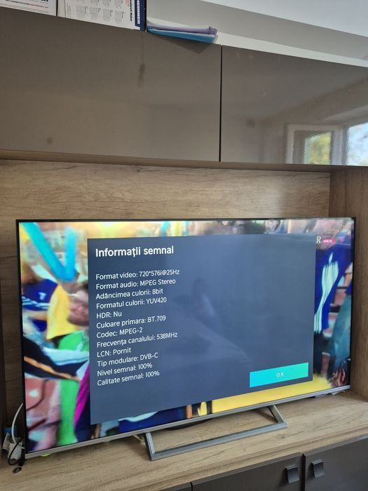 TV Smart 4K UHD Hisense 65" 164cm stare ca nou