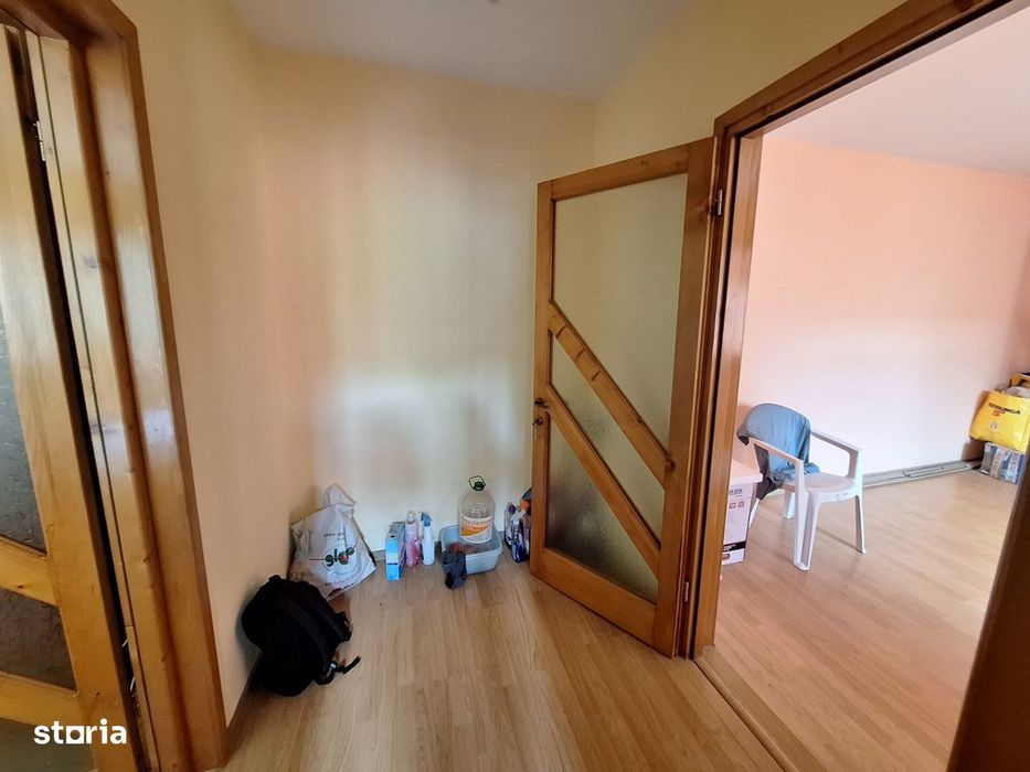Apartament 3 camere etaj 2,zona Orizont