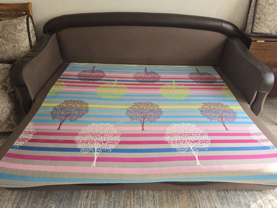 Продам диван, в хорошем состоянии. 20000