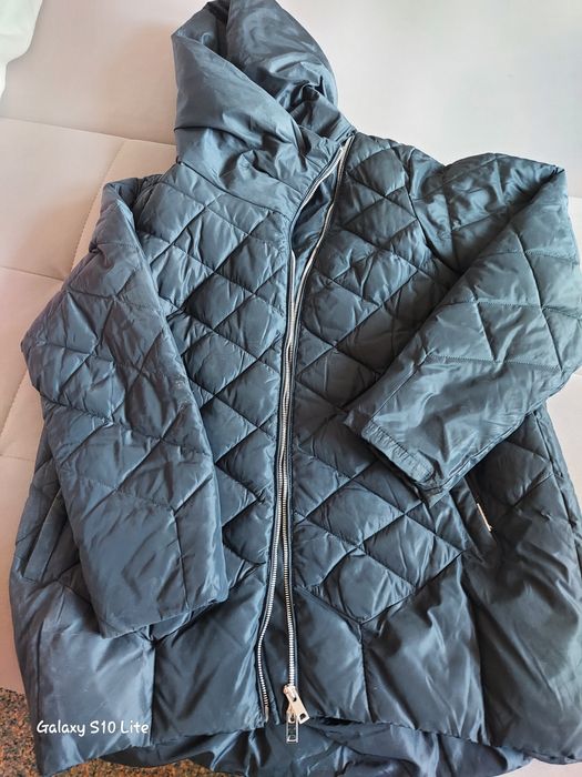 Зимняя куртка тёплая