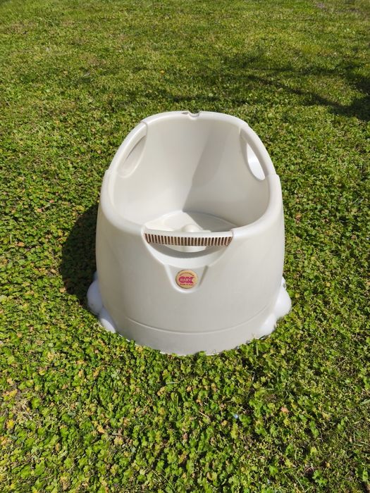 Вана за къпане в седнало положение на малко дете