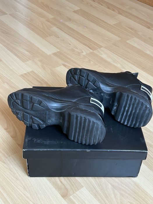 Черни маратонки на Alessa.