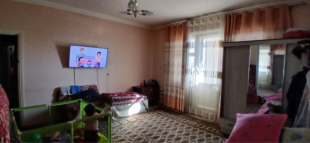 Срочно Продаю.  Чиланзар 23 . 2 х комнатная квартира 60 м2