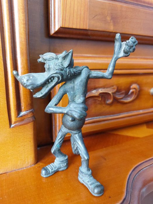 Satatueta din bronz suport bijuteri! Well, Just You Wait The Wolf