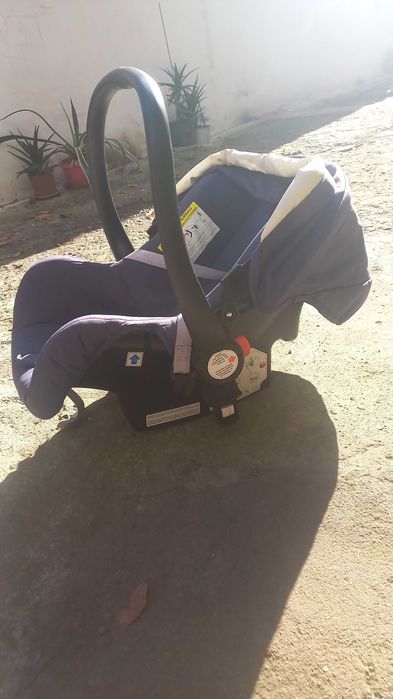 Комбинирана детска количка със стол за кола