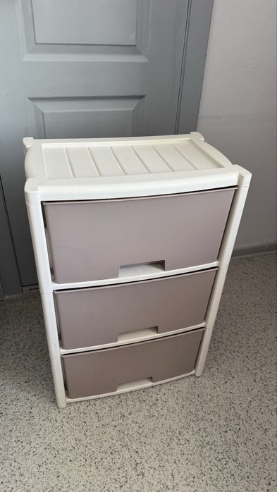 Продаётся новый пластиковый комод